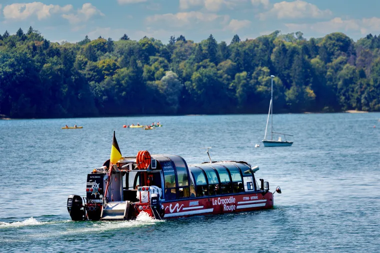 Amphibus sur le lac