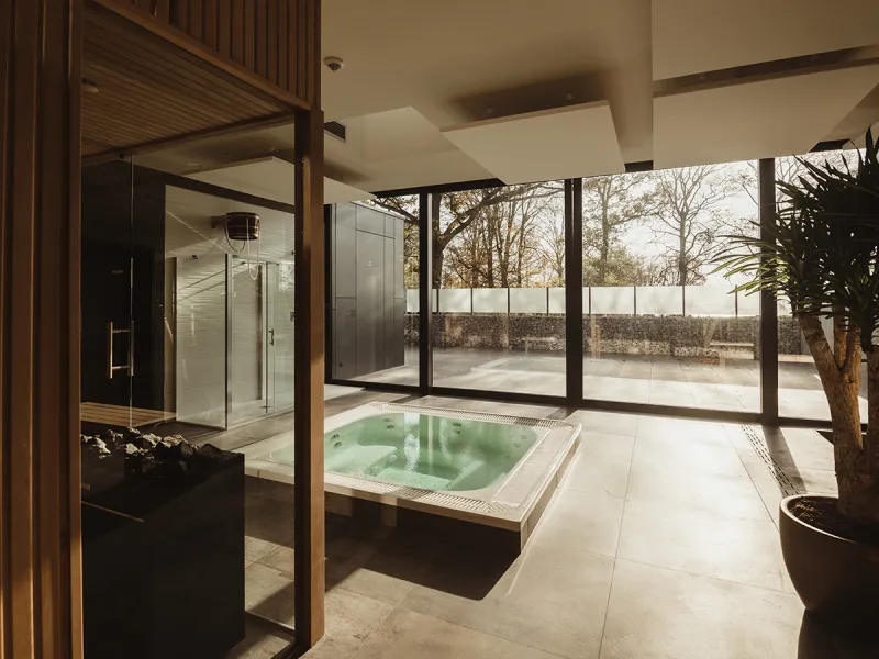 Jacuzzi