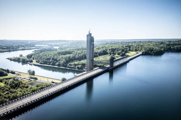 barrage-lacs-eau-dheure.jpg