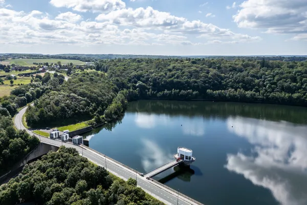 domaine-lacs-eau-dheure-barrage-1.jpg